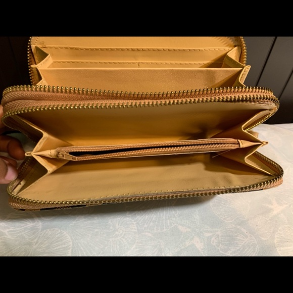 Mixed/Checkered brown & black Medium Wristlet - Picture 5 of 10